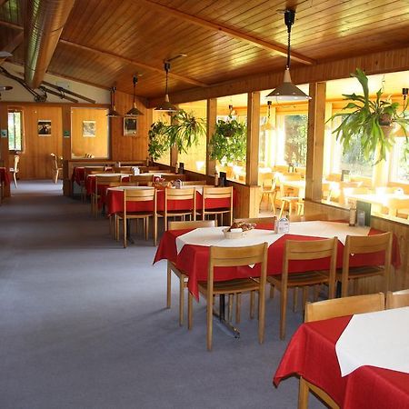 Sporti Grusch Hostel Екстериор снимка