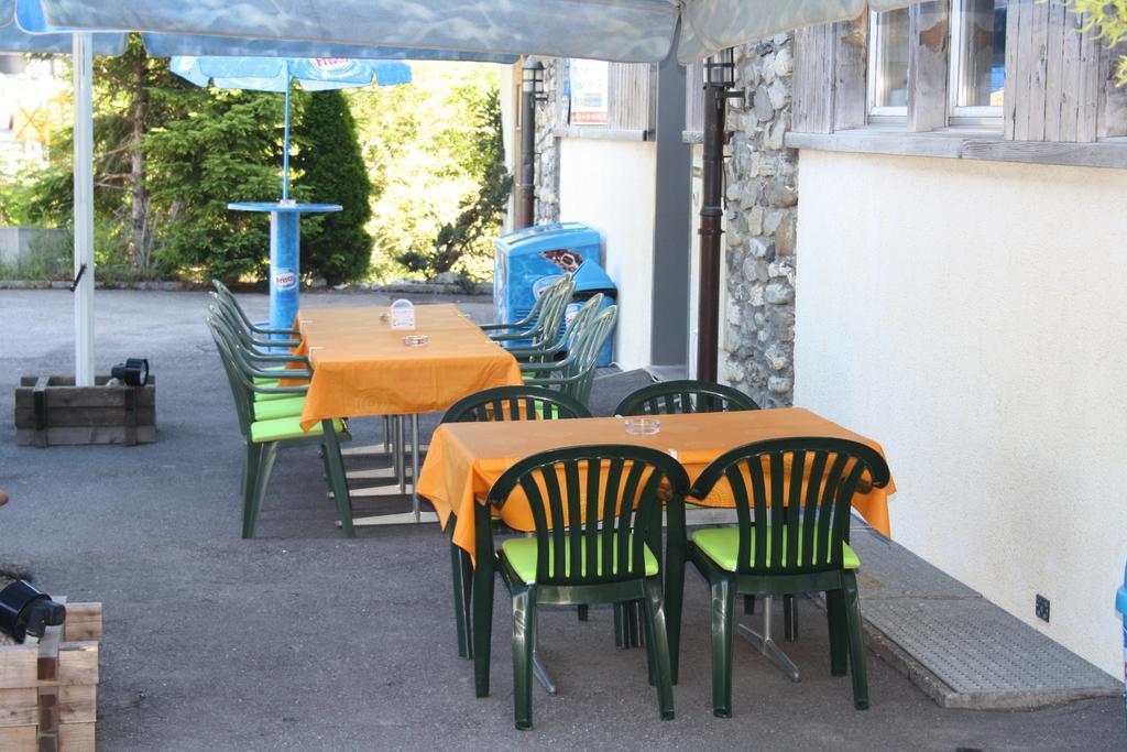 Sporti Grusch Hostel Екстериор снимка