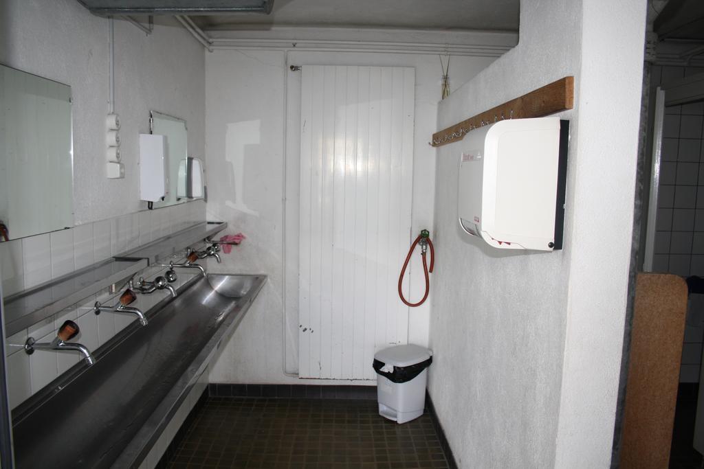 Sporti Grusch Hostel Екстериор снимка